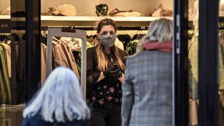 Almaniya bəzi mağazaların yenidən açılmasına icazə verdi