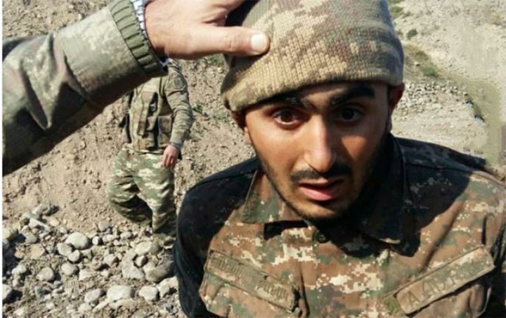 Daha bir erməni hərbçisi təslim oldu - Foto