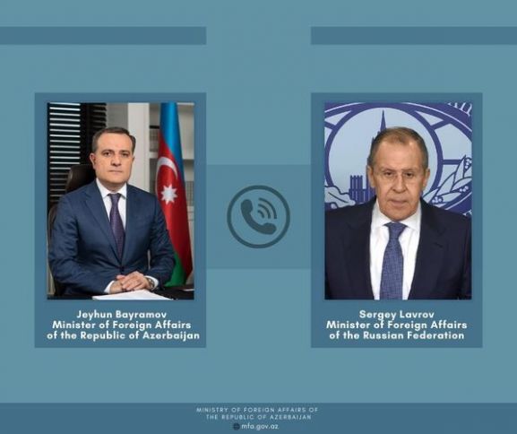 Bayramov və Lavrov arasında telefon danışığı oldu