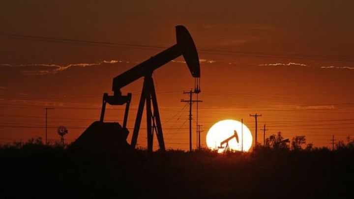 30 il əvvəl bu addım atılanda Brent neftinin qiyməti 10 dollardan aşağı düşmüşdü 