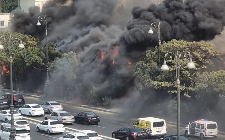Bakıda Heydər Əliyev prospektində güclü yanğın - FOTOLAR,- YENİLƏNİB