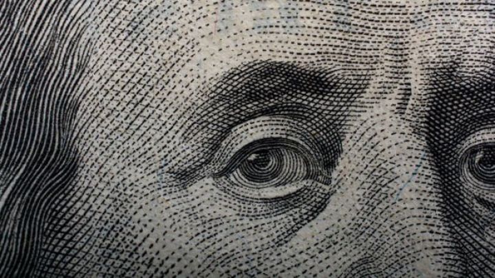 Dolların bazar ertəsinə olan rəsmi məzənnəsi açıqlandı