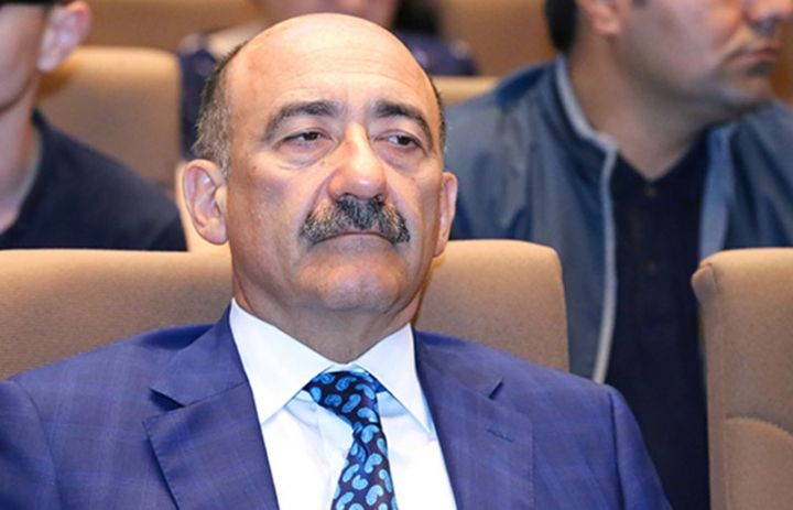 “Aldığım rüşvətin 2,5 milyonunu Qarayevə otağında şəxsən vermişəm”