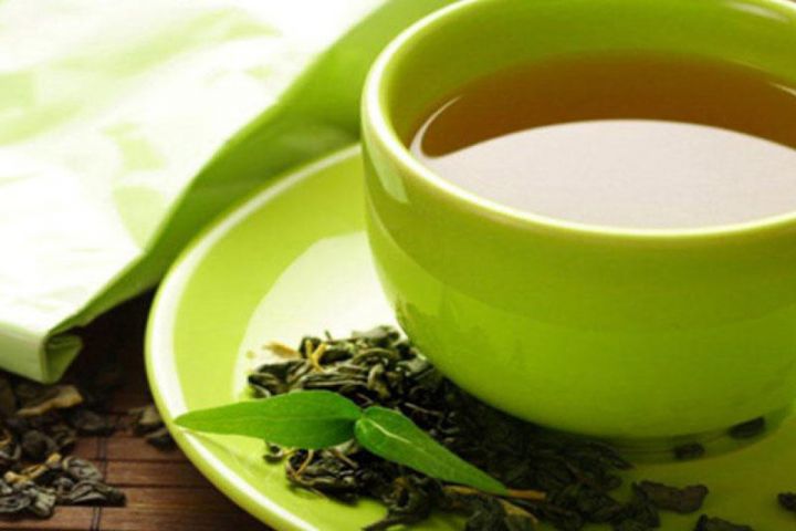 “Bitki mənşəli çayların tez-tez qəbul edilməsi qastritə səbəb ola bilər”