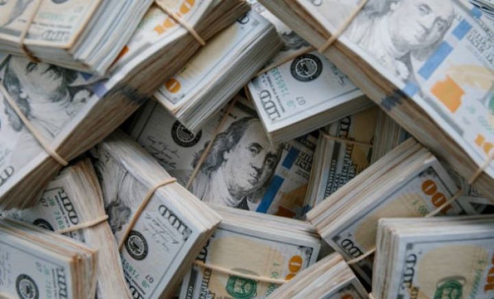 Növbəti valyuta hərracı keçirildi -93 MİLYON DOLLARDAN ÇOX SATIŞ