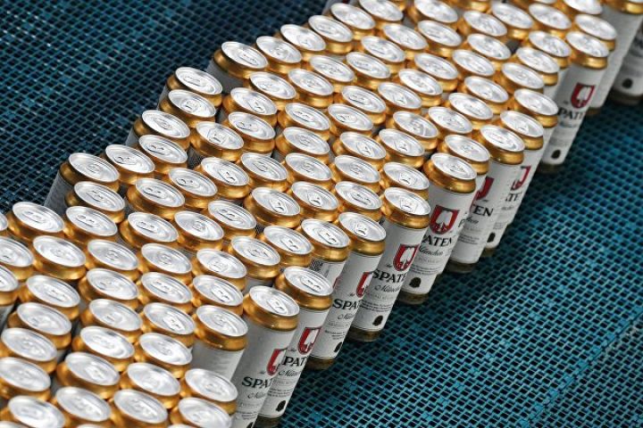 Dünyada iri pivə şirkətinin mənfəəti 2022-ci ildə 12,8 faiz artıb