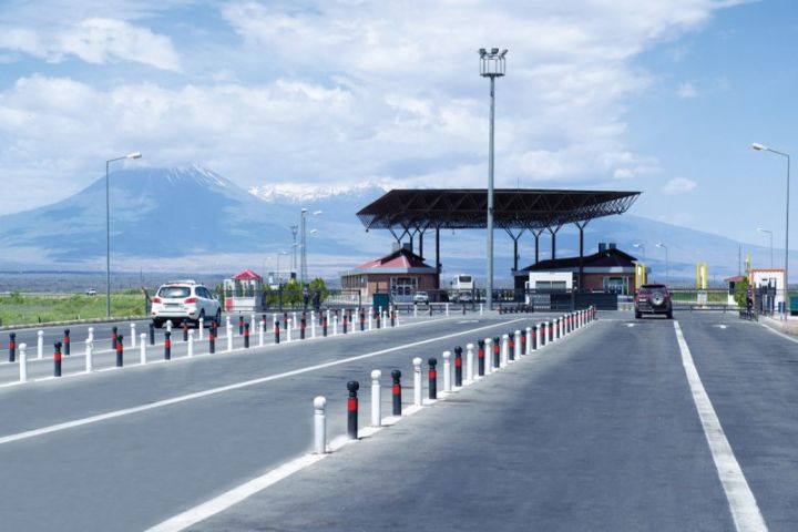 Gömrük postundan rüşvətlə dərman keçirilməsi aşkarlanıb, vəzifəli şəxslərə cinayət işi açılıb
