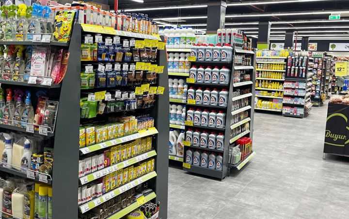 Əhalinin bir nəfəri orta hesabla ayda 513,8 manatlıq mallar alıb