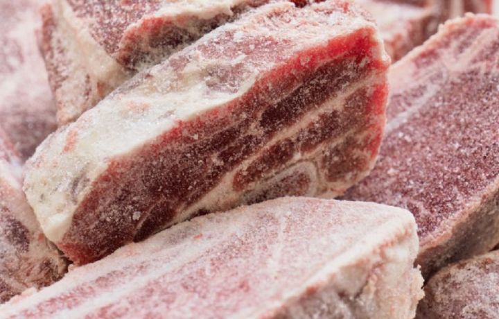 İdxal olunan dondurulmuş ətlər yararsız çıxdı, məhv edilməsinə qərar verildi