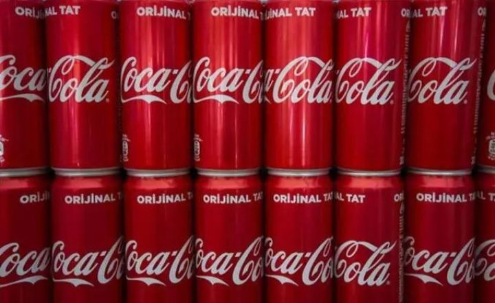 ABŞ-ın alüminium idxalına 25% vergisi şirkətlərə təsir edə bilər: Coca Cola plastikə qayıda bilər