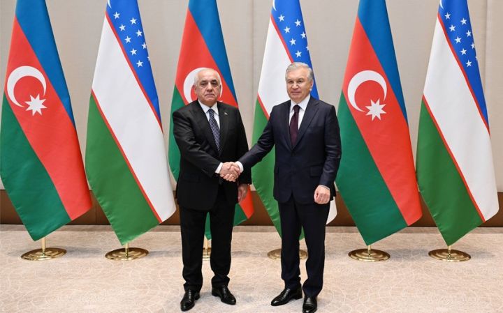 Azərbaycanın Baş naziri Daşkənddə Özbəkistan Prezidenti ilə görüşüb