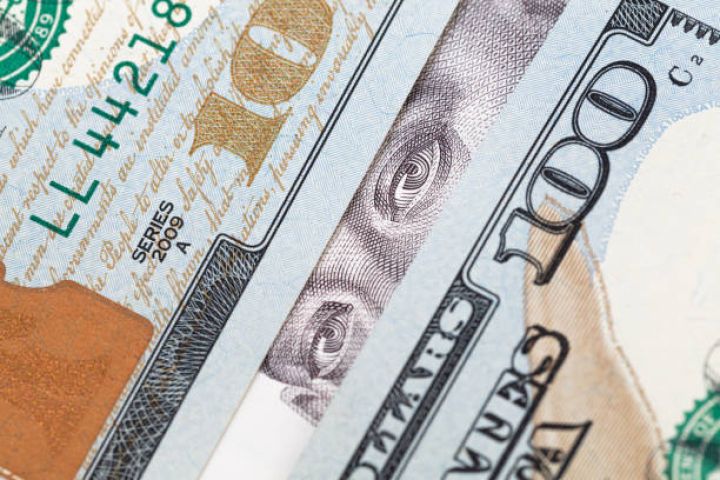 Dolların sabah üçün rəsmi məzənnəsi müəyyən olunub